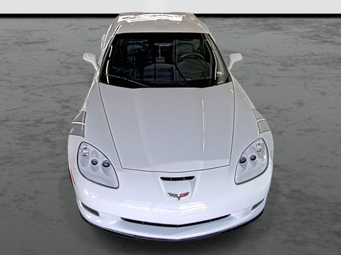 Used 2013 Chevrolet Corvette Grand Sport w/ 3LT Preferred Equipment Group RWD image 6