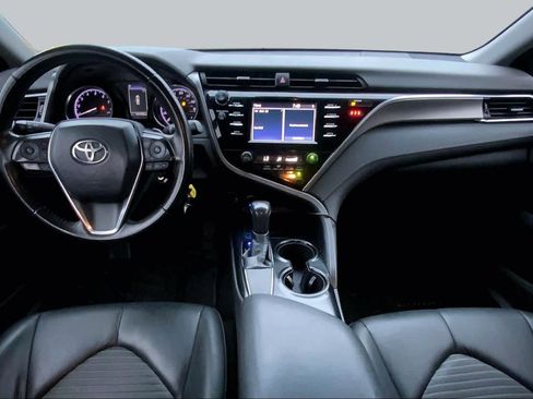 Used 2018 Toyota Camry SE FWD image 15
