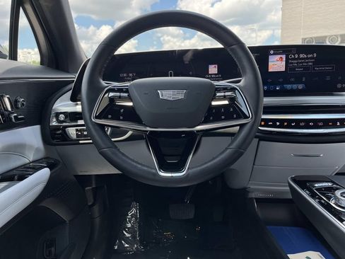 Used 2024 Cadillac Lyriq Luxury RWD image 14