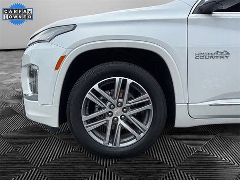 Used 2023 Chevrolet Traverse High Country image 14