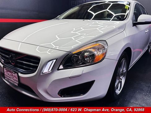 Used 2012 Volvo S60 T5 w/ Climate Pkg FWD image 25