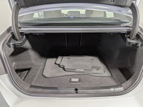 Certified 2024 BMW i5 eDrive40i w/ Convenience Package image 47