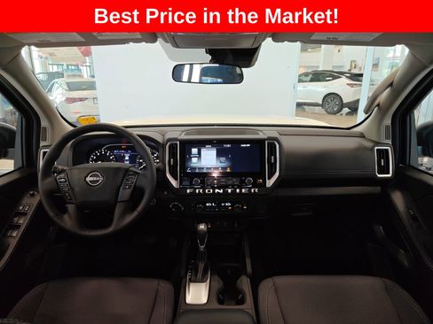 New 2025 Nissan Frontier SV w/ SV Convenience Package AWD/4WD image 30