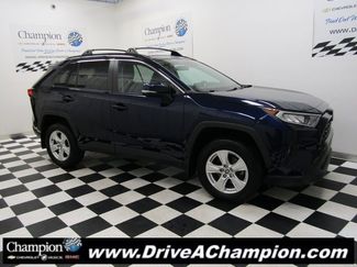 Used 2021 Toyota RAV4 XLE image 1