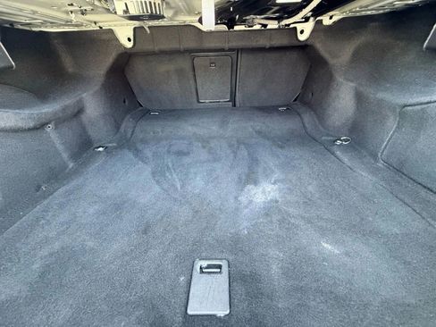 Used 2011 Mercedes-Benz E 350 4MATIC Sedan image 10