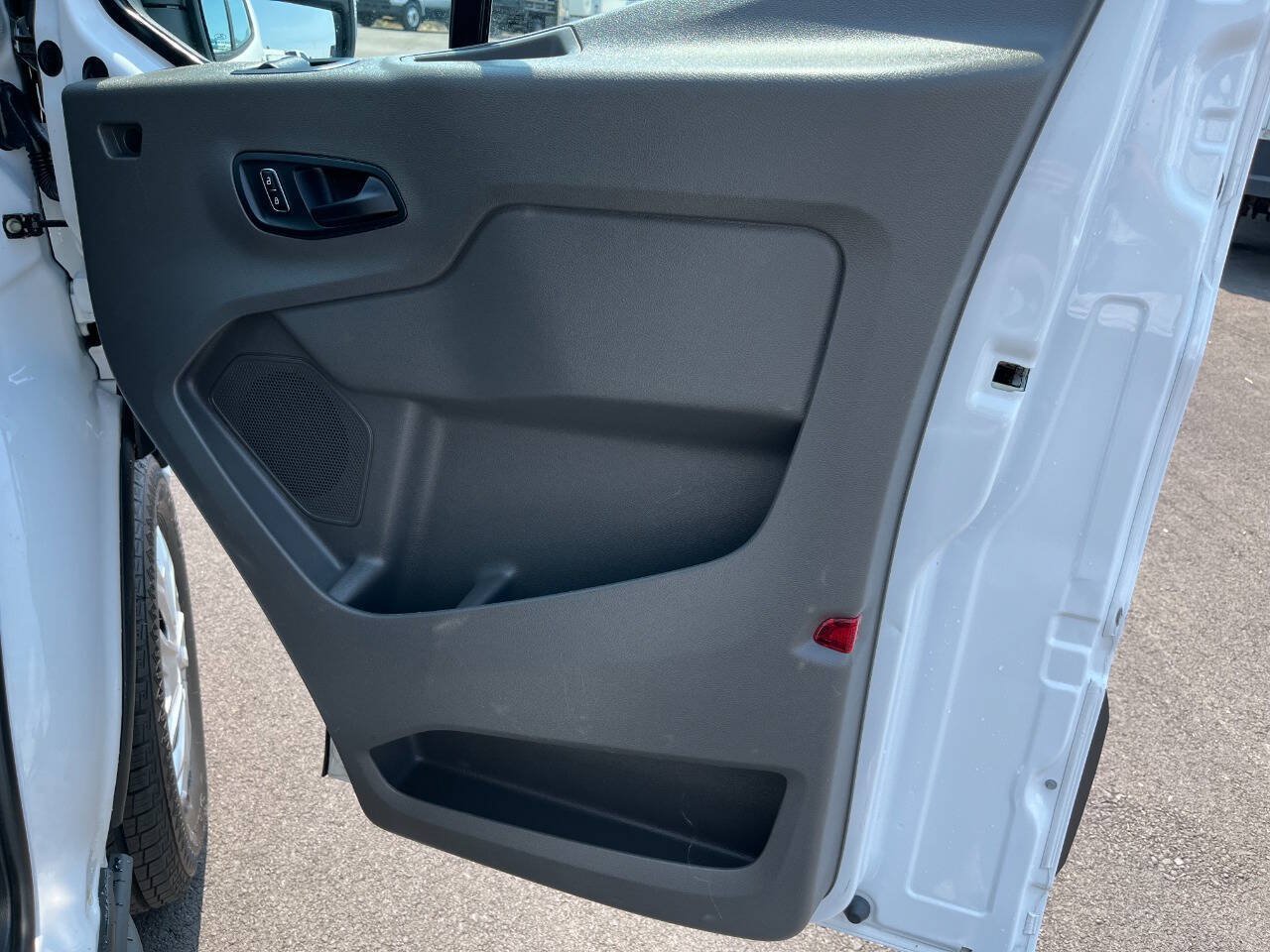 Used 2024 Ford Transit 350 XLT RWD image 20