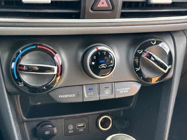 Used 2019 Hyundai Kona SEL AWD/4WD image 27