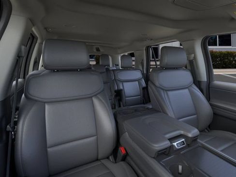 New 2026 Ford Expedition Active RWD image 10