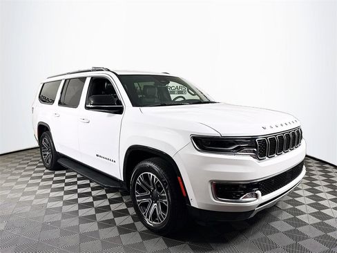Used 2024 Jeep Wagoneer L Series II image 1