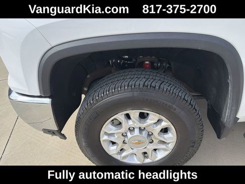 Used 2025 Chevrolet Silverado 2500 LT AWD/4WD image 22