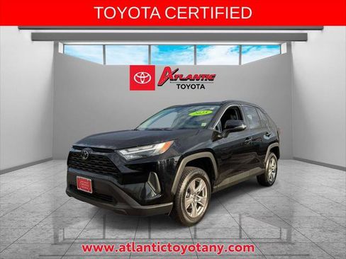 Certified 2025 Toyota RAV4 XLE AWD/4WD image 4