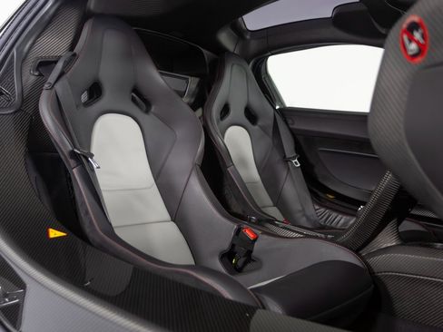 Used 2014 McLaren P1 image 46