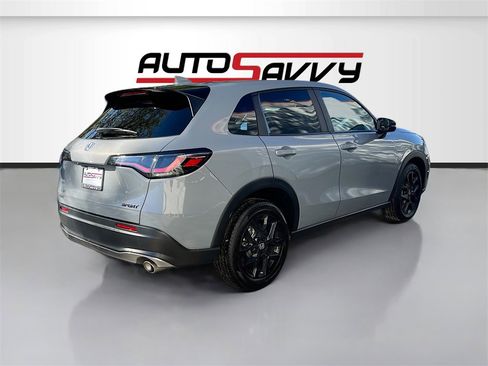 Used 2025 Honda HR-V Sport image 7