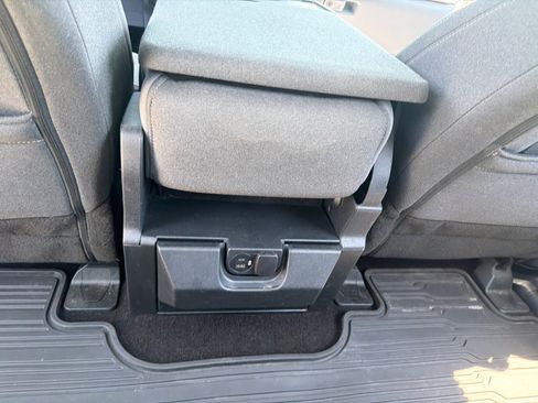Used 2021 Ford F150 XLT AWD/4WD image 12