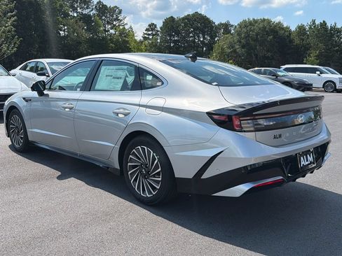 New 2026 Hyundai Sonata Limited FWD image 4