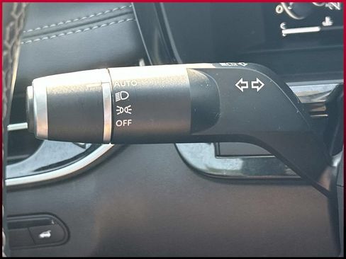 Used 2023 INFINITI QX60 Sensory w/ Cargo Package FWD image 34