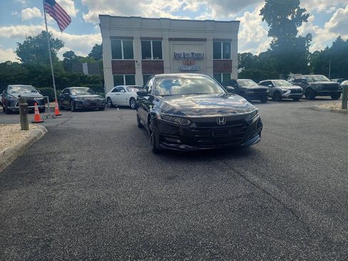 Used 2020 Honda Accord Sport image 1