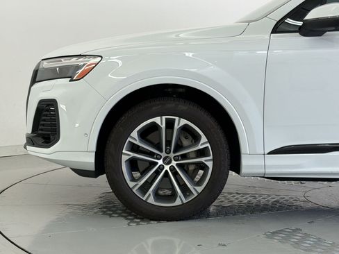 Certified 2026 Audi Q7 2.0T Premium w/ Convenience Plus Package AWD/4WD image 12