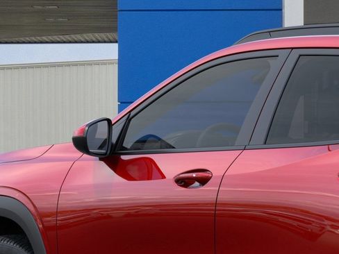 New 2026 Chevrolet Trax LT w/ LT Convenience Package FWD image 12