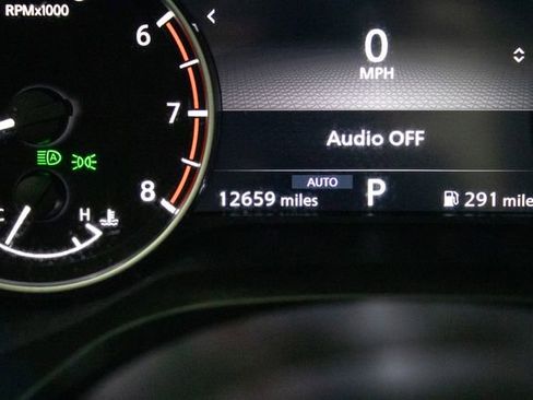 Used 2024 Nissan Rogue SV w/ SV Premium Package image 29