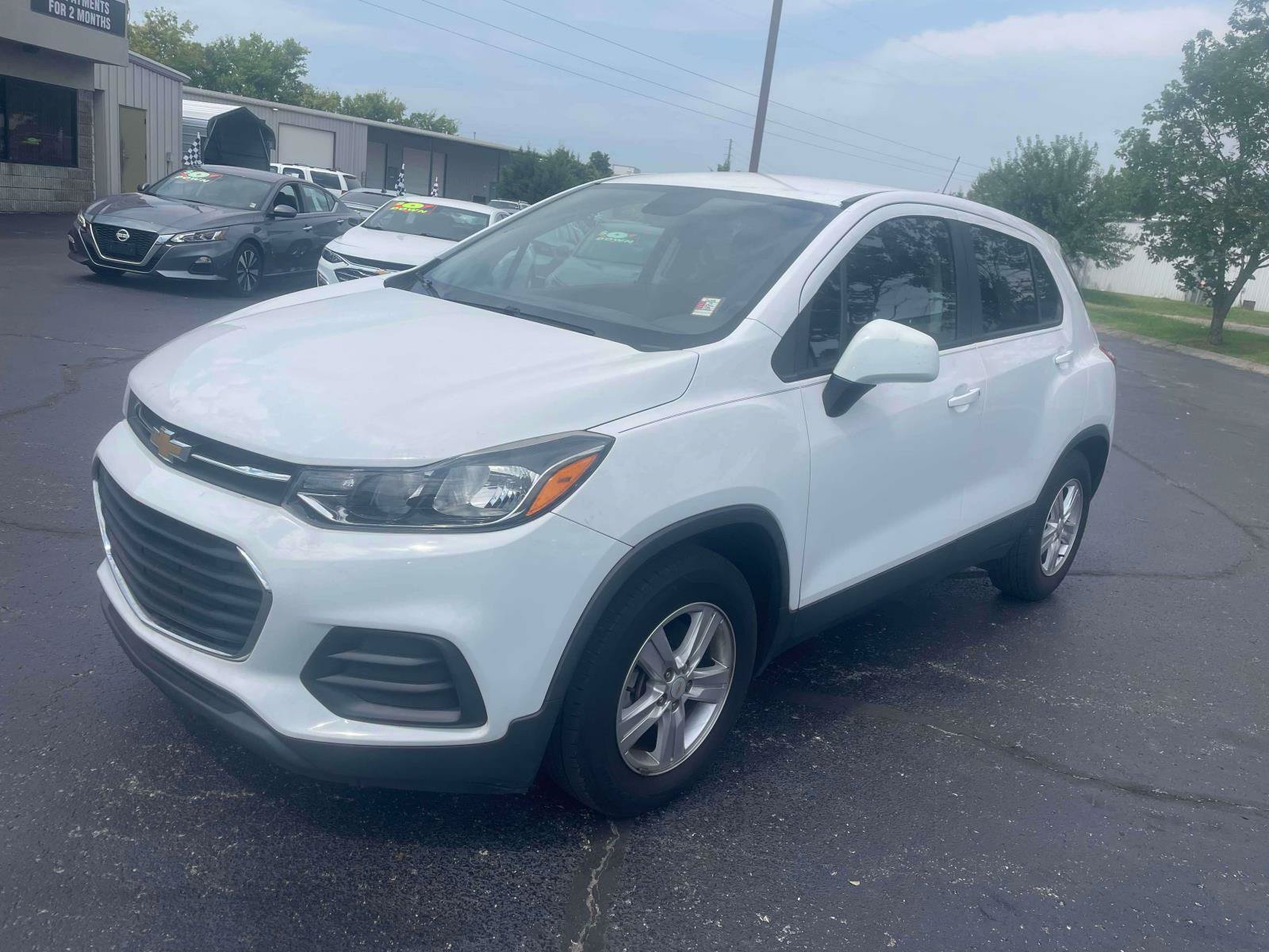 Used 2019 Chevrolet Trax LS w/ Tint and Cruise Package FWD image 3
