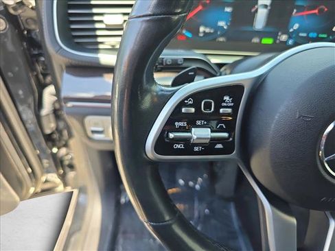 Used 2021 Mercedes-Benz GLS 450 4MATIC image 17
