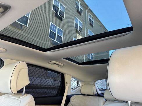 Used 2023 Genesis GV80 2.5T w/ Prestige Package image 19