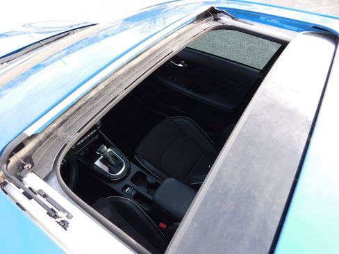 Used 2022 Kia Forte GT-Line w/ GT-Line Premium Package image 8