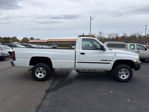 Used 2000 Dodge Ram 1500 Truck 4x4 Regular Cab image 9
