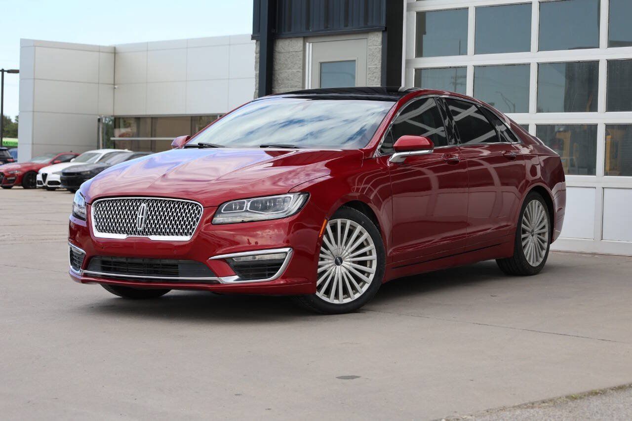 Used 2017 Lincoln MKZ Reserve w/ Luxury Package AWD/4WD image 3