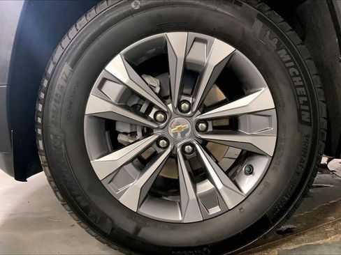 Used 2025 Chevrolet Equinox LT image 9