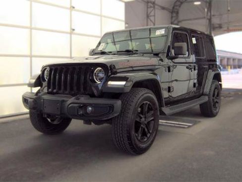 Used 2020 Jeep Wrangler Unlimited Sahara AWD/4WD image 2