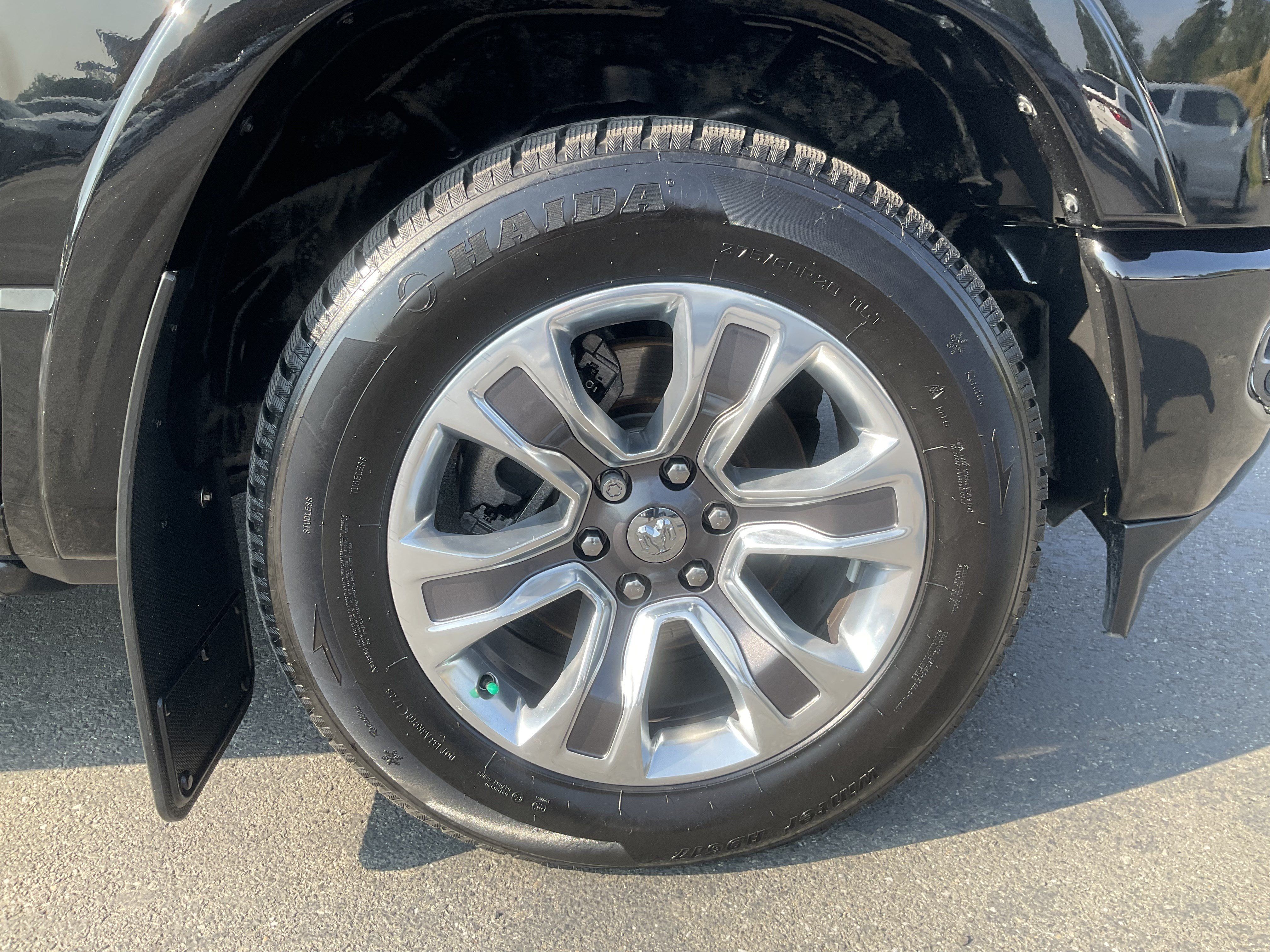 Used 2023 RAM 1500 Limited w/ Body-Colour Bumper Group AWD/4WD image 12