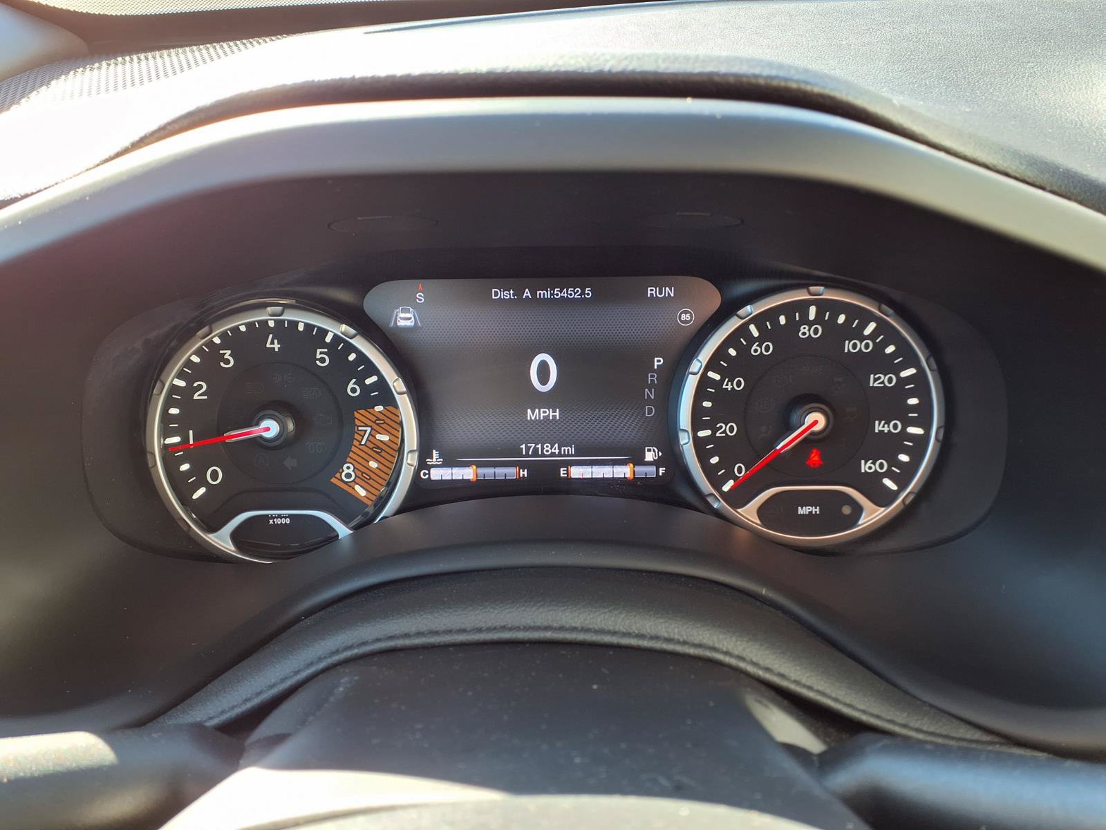 Used 2021 Jeep Renegade Trailhawk AWD/4WD image 30