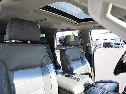 Used 2019 GMC Yukon Denali w/ Open Road Package image 20