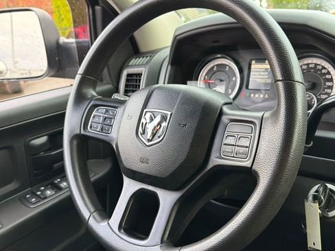 Used 2018 RAM 3500 Tradesman w/ Chrome Appearance Group image 17