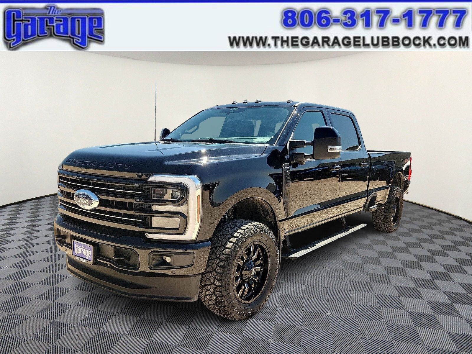 Used 2025 Ford F250 Platinum w/ FX4 Off-Road Package AWD/4WD image 1