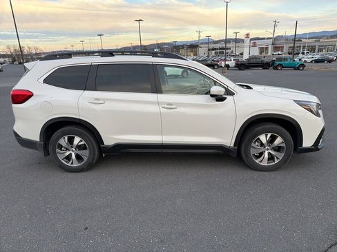 Certified 2025 Subaru Ascent Premium image 6