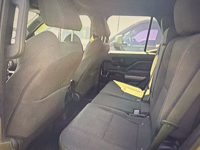 Used 2025 Toyota 4Runner SR5 AWD/4WD image 7