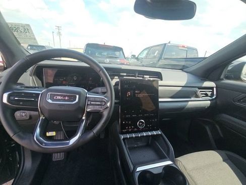 Used 2025 GMC Terrain Elevation AWD/4WD image 10