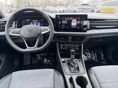 New 2026 Volkswagen Jetta SE image 6