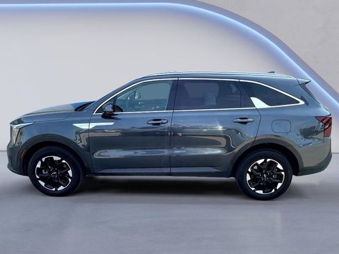Used 2024 Kia Sorento S AWD/4WD image 1