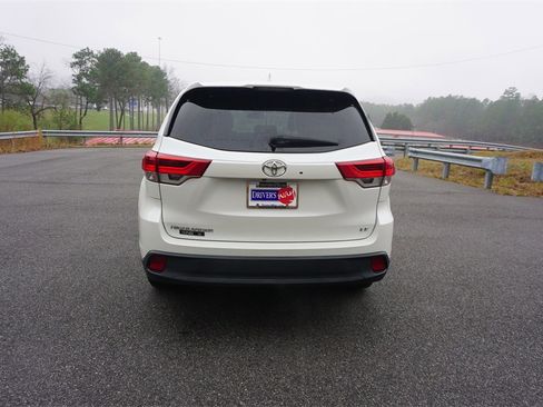Used 2019 Toyota Highlander Plus image 22