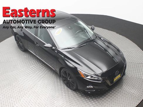 Used 2022 Nissan Altima 2.0 SR FWD image 3