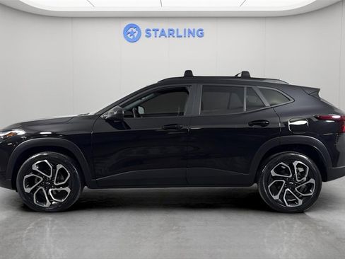 Used 2024 Chevrolet Trax RS w/ Driver Confidence Package image 3