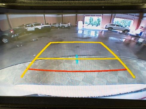 Used 2018 Toyota RAV4 XLE FWD image 31
