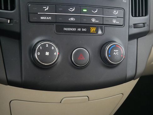 Used 2010 Hyundai Elantra GLS w/ Popular Equipment Pkg 2 image 23