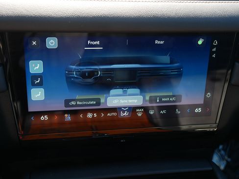 Used 2025 Lincoln Navigator L Black Label image 23