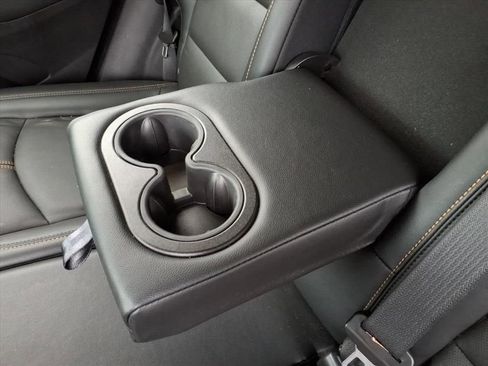 Used 2023 Chevrolet Equinox Premier image 29