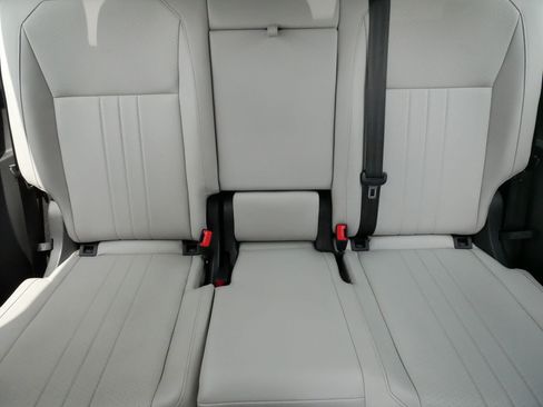 Certified 2024 Volkswagen Tiguan SE R-Line AWD/4WD image 13